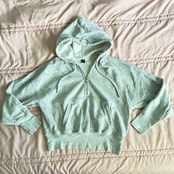 Old Navy Heather Gray Cropped Hoodie With Pocket Quarter Zip Size Small - Picture 1 of 4